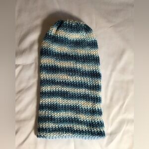 NWT Stylish Light Blue & Blue and white Reversible Knit Beanie Hat